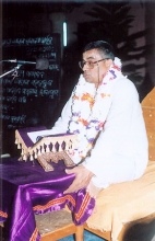 Sachinandan Prabhu, engaged in a discourse